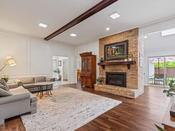 18512  Featherwood Drive , Dallas Texas 75252