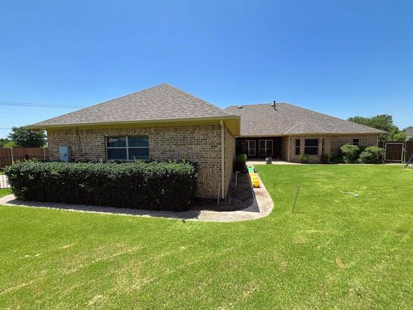 200  Suntide Drive , Sunnyvale Texas 75182