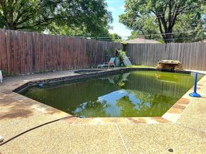5610  Enchanted Lane , Dallas Texas 75227