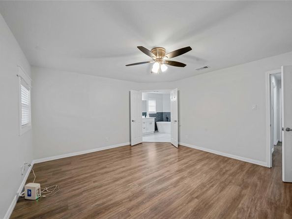 405  Billy Creek Circle , Hurst Texas 76053