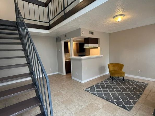 7152  Fair Oaks Avenue  1181, Dallas Texas 75231