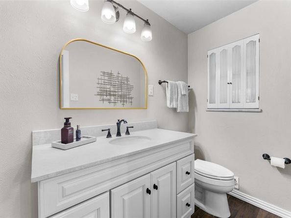 2118  Lansdowne Drive , Garland Texas 75040