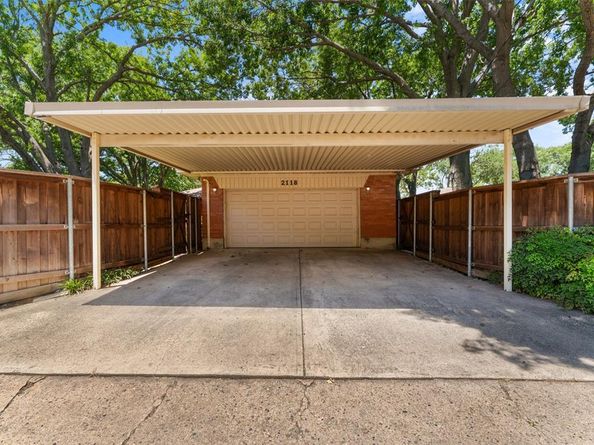 2118  Lansdowne Drive , Garland Texas 75040