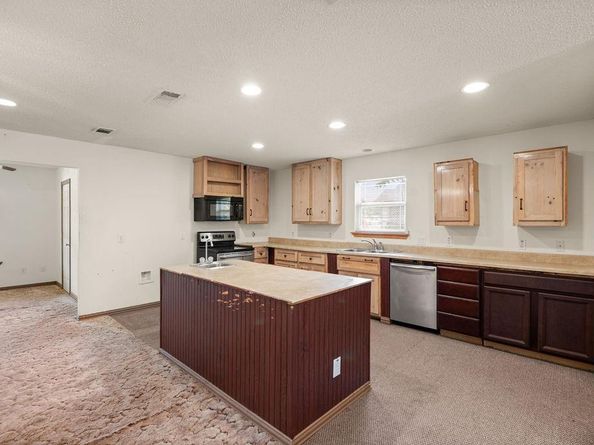 1720  Joyce Street , Arlington Texas 76010