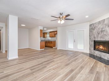 1215  Mulberry Lane 