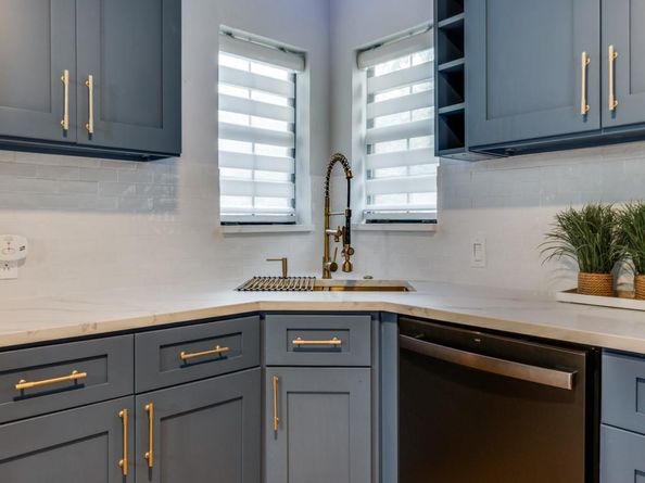 5739  Ellsworth Avenue , Dallas Texas 75206