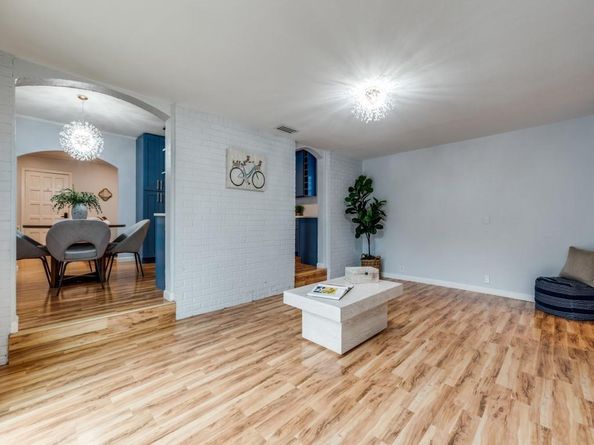 5739  Ellsworth Avenue , Dallas Texas 75206
