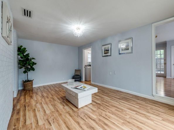 5739  Ellsworth Avenue , Dallas Texas 75206