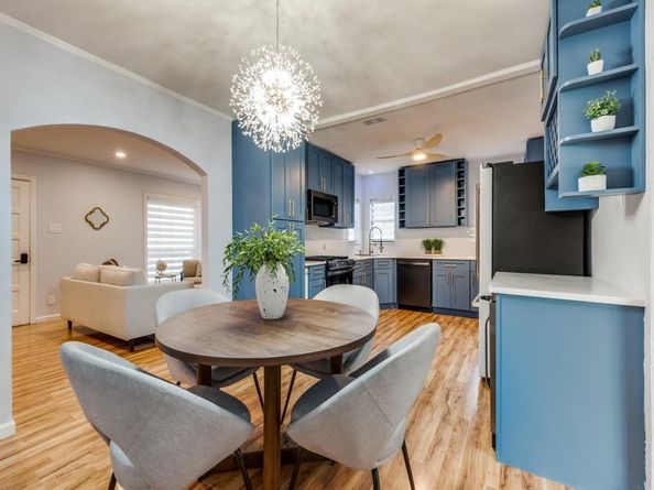 5739  Ellsworth Avenue , Dallas Texas 75206