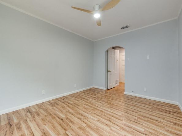 5739  Ellsworth Avenue , Dallas Texas 75206