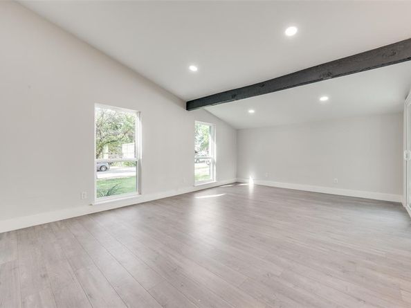 3126  Windsor Road , Carrollton Texas 75007
