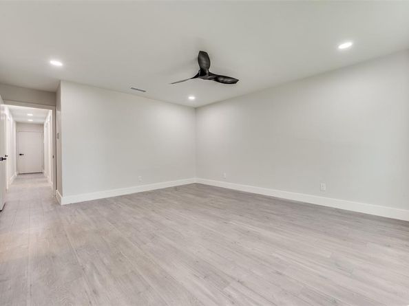 3126  Windsor Road , Carrollton Texas 75007