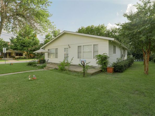 422  Smith Street , Grapevine Texas 76051