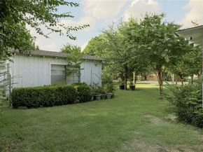 422  Smith Street , Grapevine Texas 76051