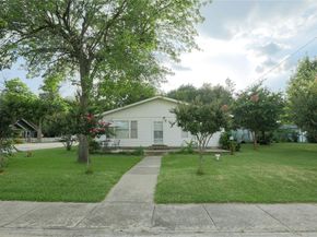422  Smith Street , Grapevine Texas 76051
