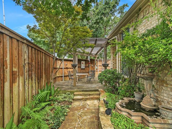 12210  Chapel View Drive , Farmers Branch Texas 75234