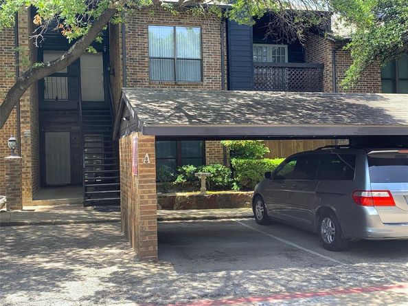 7525  Holly Hill Drive  56, Dallas Texas 75231