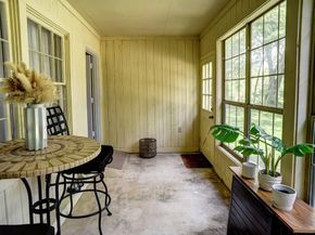 000  Laguna Lane , Austin Texas 78746