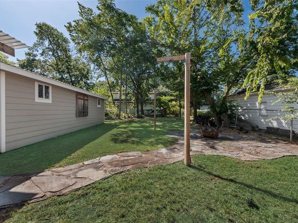 523  Houston Street , Cedar Hill Texas 75104