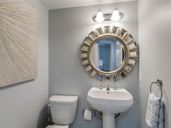 5713 W Amherst Avenue , Dallas Texas 75209