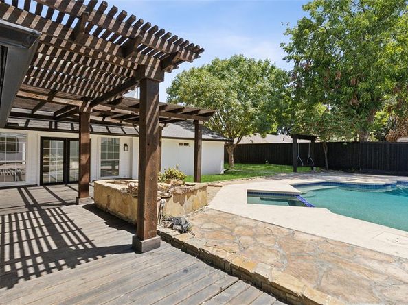 2824  Reedcroft Drive , Farmers Branch Texas 75234