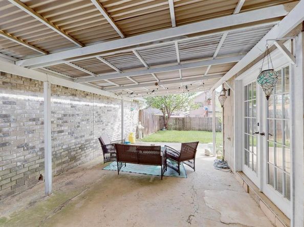 9945  Pack Saddle Trail , Fort Worth Texas 76108