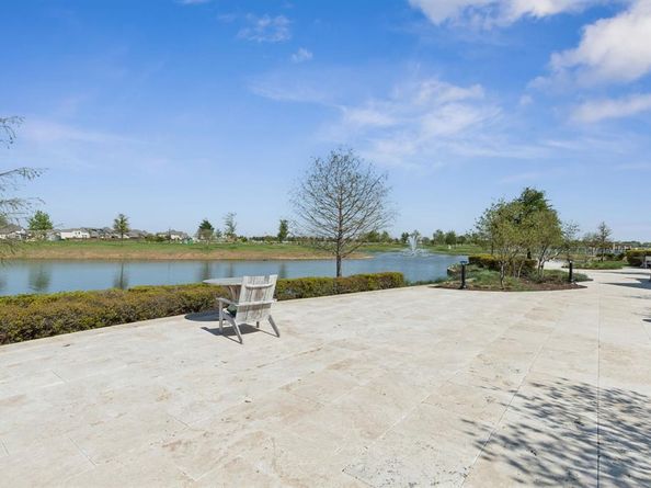 808  Bluestem Drive , Aubrey Texas 76227
