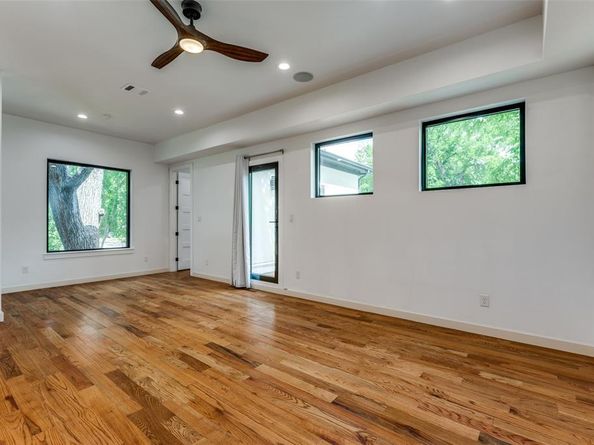 8803  Eustis Avenue , Dallas Texas 75218