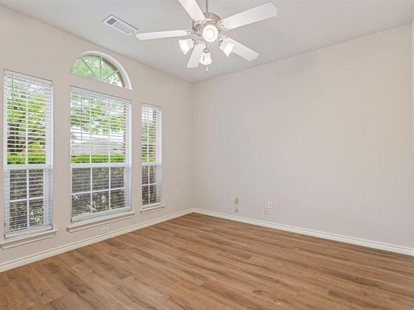 5013  Royal Burgess Drive , Fort Worth Texas 76135