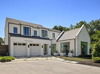 9102  Bluff Hollow Court 