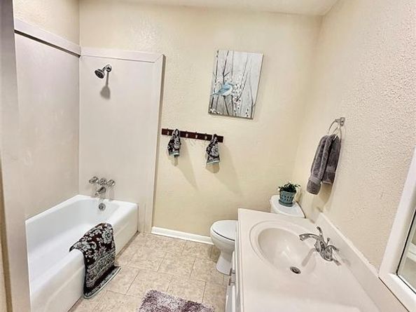 3317  Hummingbird  , Denton Texas 76209