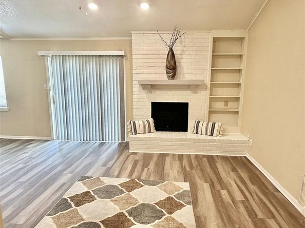 3317  Hummingbird  , Denton Texas 76209