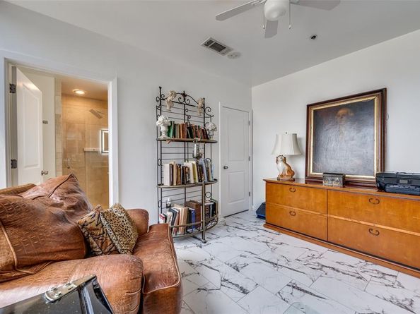 1200  Main Street  701, Dallas Texas 75202
