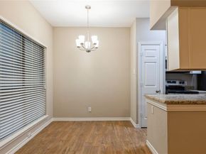 5750  Phoenix Drive  27, Dallas Texas 75231