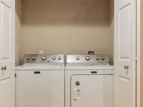 5750  Phoenix Drive  27, Dallas Texas 75231