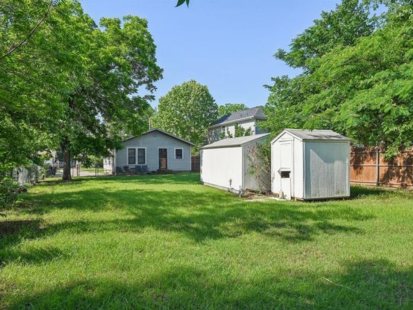 2509  Bird Street , Fort Worth Texas 76111