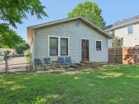 2509  Bird Street , Fort Worth Texas 76111