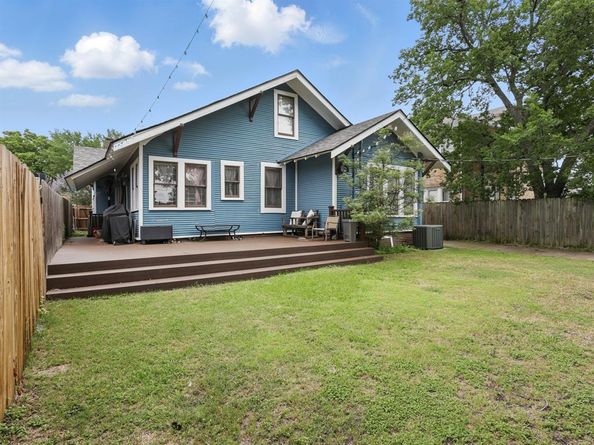 1942  Fairmount Avenue , Fort Worth Texas 76110