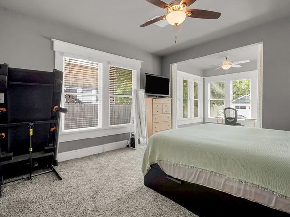 1942  Fairmount Avenue , Fort Worth Texas 76110