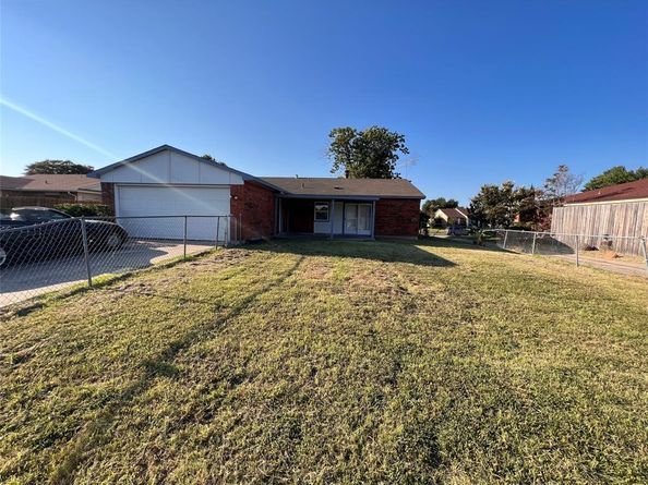 8506  Woodside Road , Rowlett Texas 75088