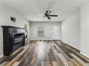 4419  Lawnview Avenue , Dallas Texas 75227