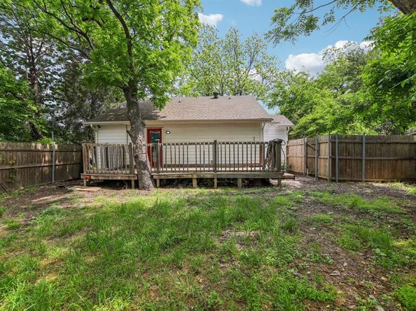 4419  Lawnview Avenue , Dallas Texas 75227