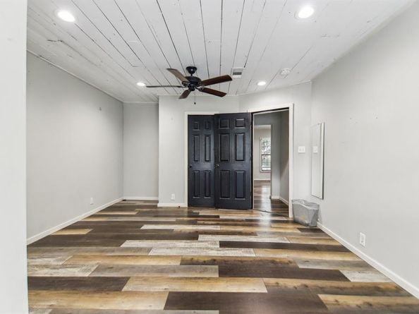 4419  Lawnview Avenue , Dallas Texas 75227