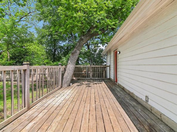 4419  Lawnview Avenue , Dallas Texas 75227