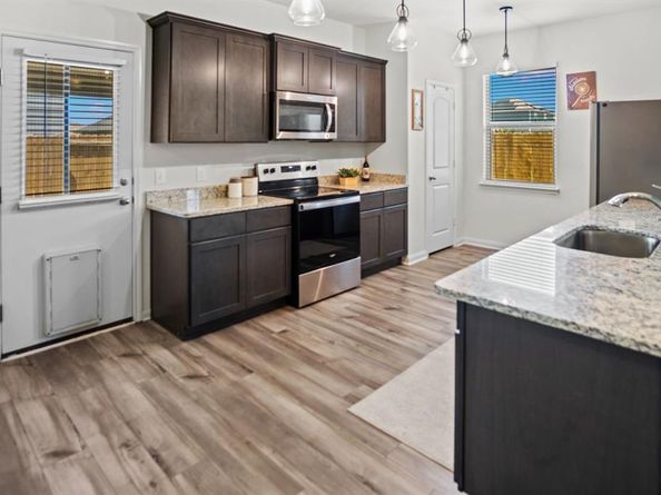 8213  Smokey Creek Pass , Fort Worth Texas 76179