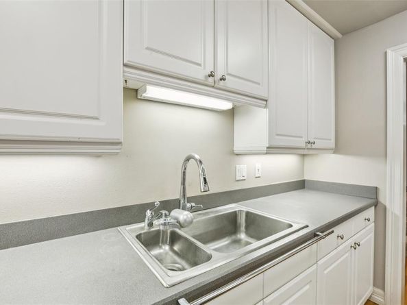 3922 N Hall Street  103, Dallas Texas 75219