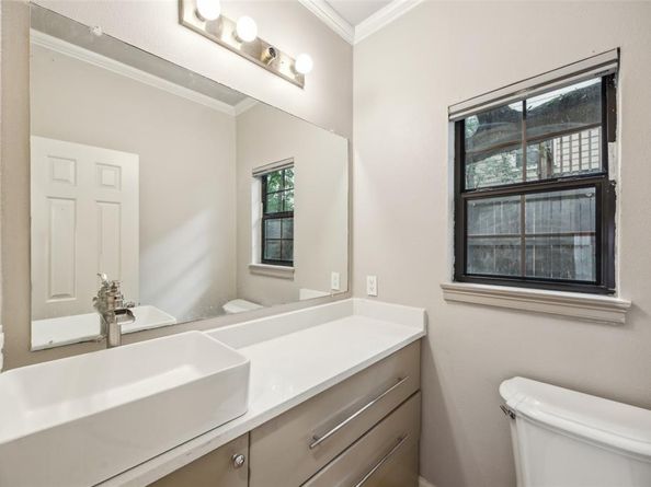 3922 N Hall Street  103, Dallas Texas 75219