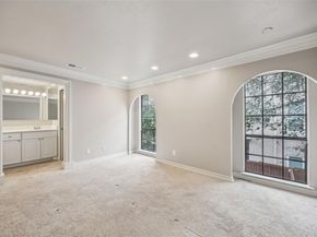 3922 N Hall Street  103, Dallas Texas 75219