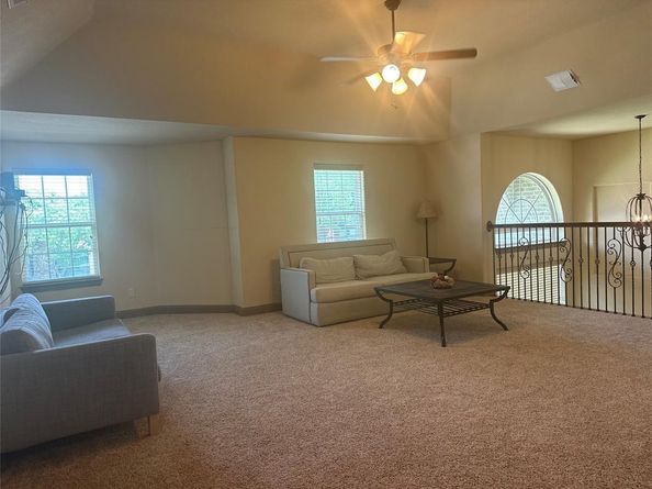 2813  Regents Park Lane , Garland Texas 75043