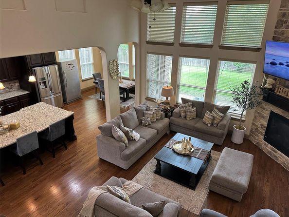 2813  Regents Park Lane , Garland Texas 75043